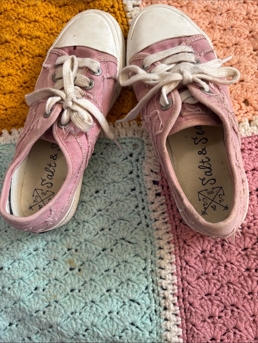 Pink Canvas women’s sneakers